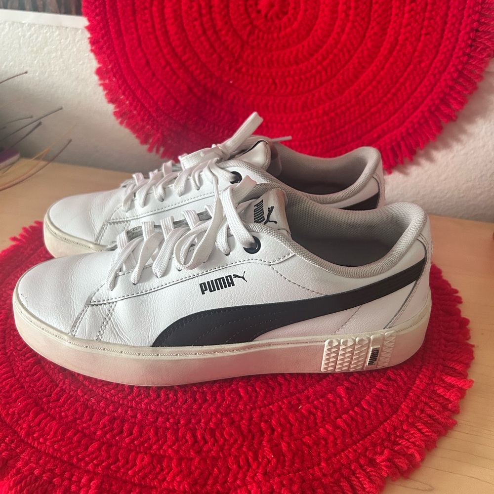 Puma White and Black Sneakers Classic Design